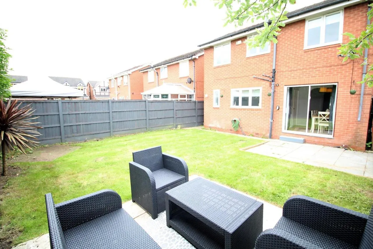 Vakantiehuis Doncaster - Warmsworth - Great Customer Feedback - 3 Bed Detached House - Private Garden & Parking Plus Garage - Quiet Cul De Sac Location - Dog Friendly - Fast Wifi - Close To Motorway Access