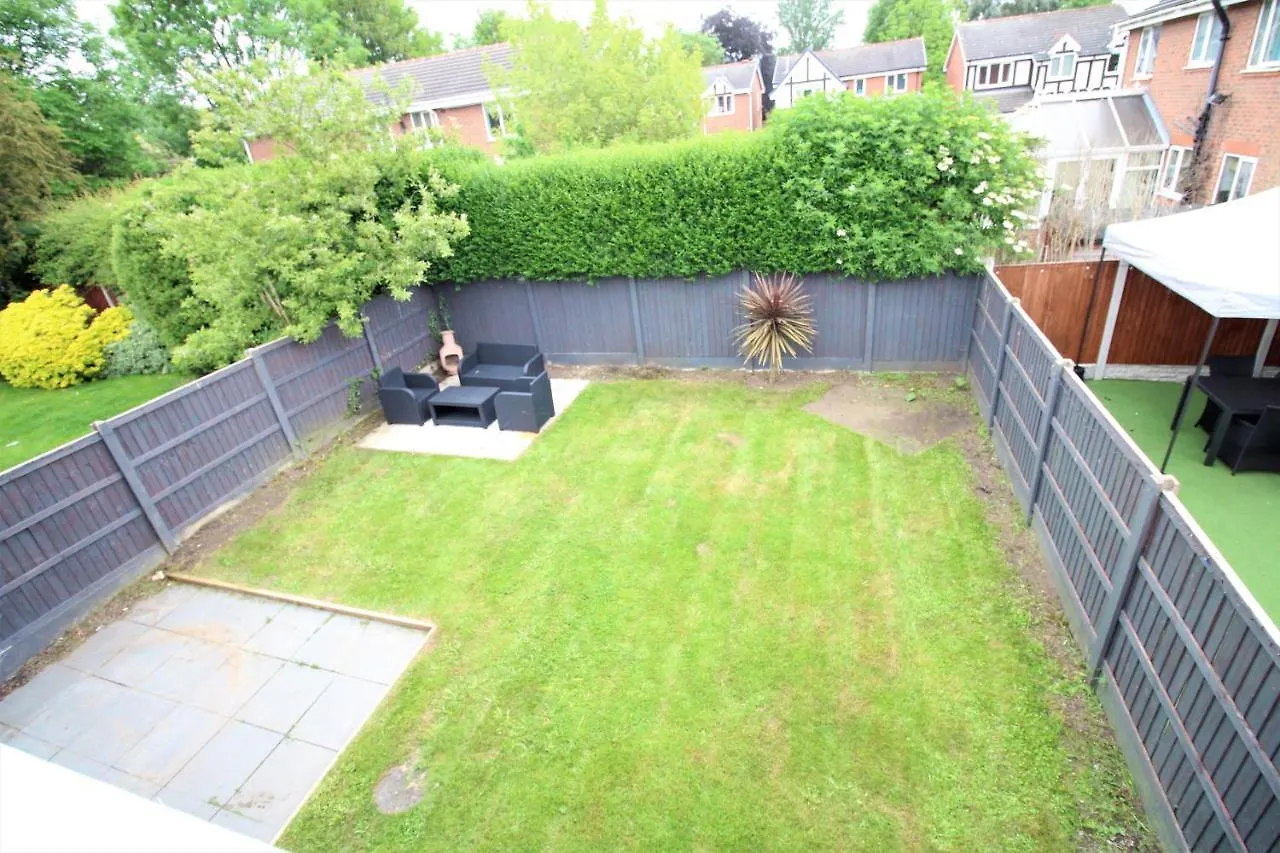 Doncaster - Warmsworth - Great Customer Feedback - 3 Bed Detached House - Private Garden & Parking Plus Garage - Quiet Cul De Sac Location - Dog Friendly - Fast Wifi - Close To Motorway Access 0*,